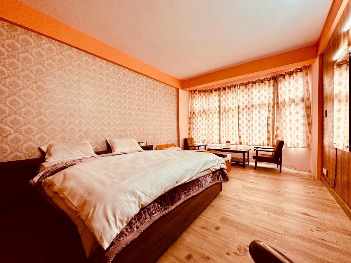 Hotel D Kanchan Manali ภายนอก รูปภาพ