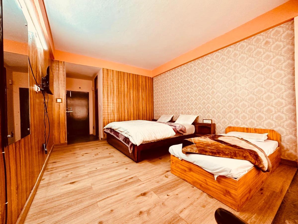 Hotel D Kanchan Manali ภายนอก รูปภาพ