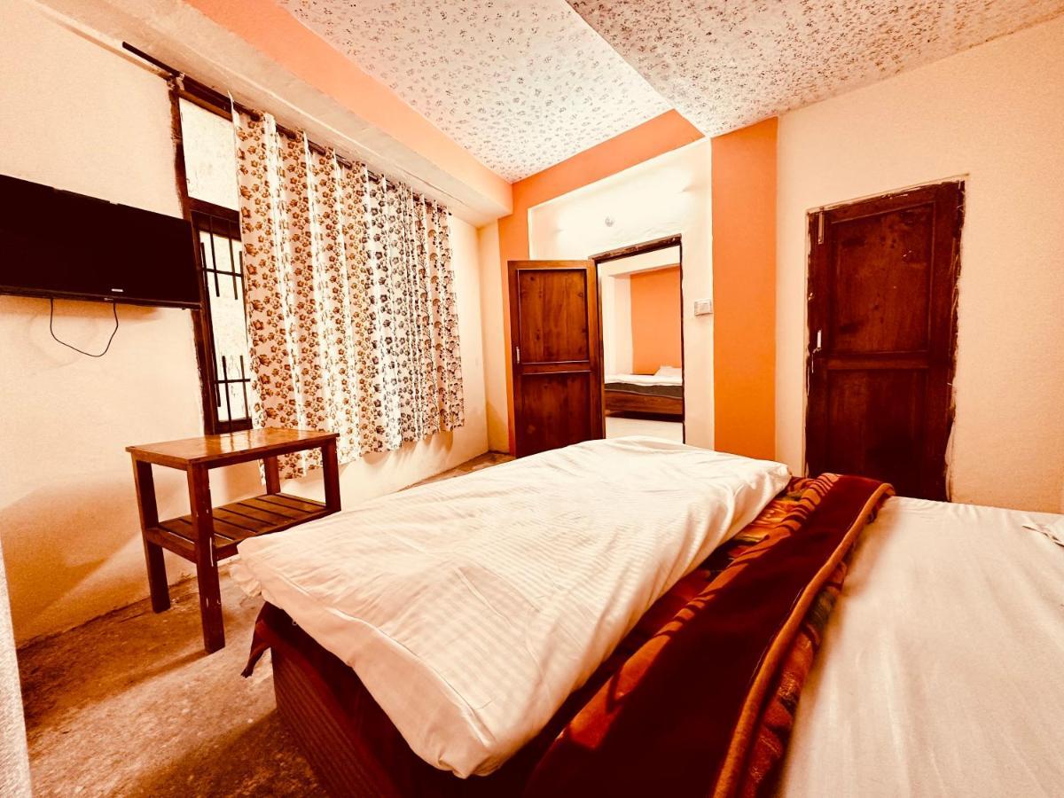 Hotel D Kanchan Manali ภายนอก รูปภาพ