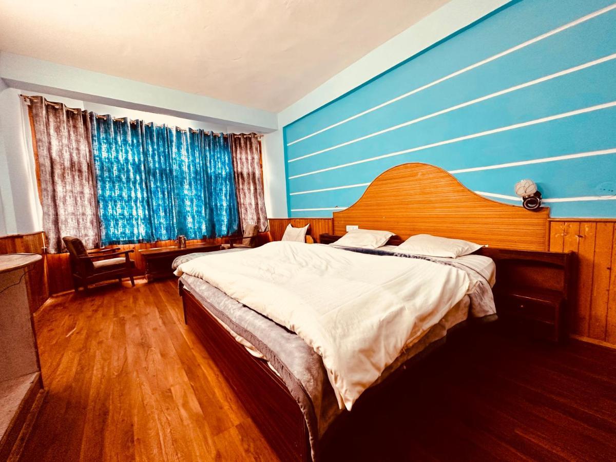 Hotel D Kanchan Manali ภายนอก รูปภาพ