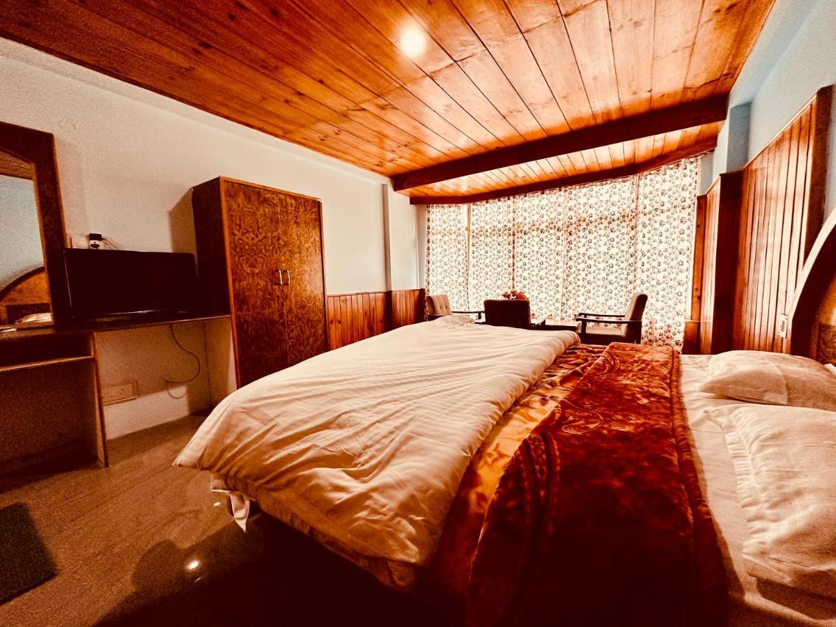 Hotel D Kanchan Manali ภายนอก รูปภาพ