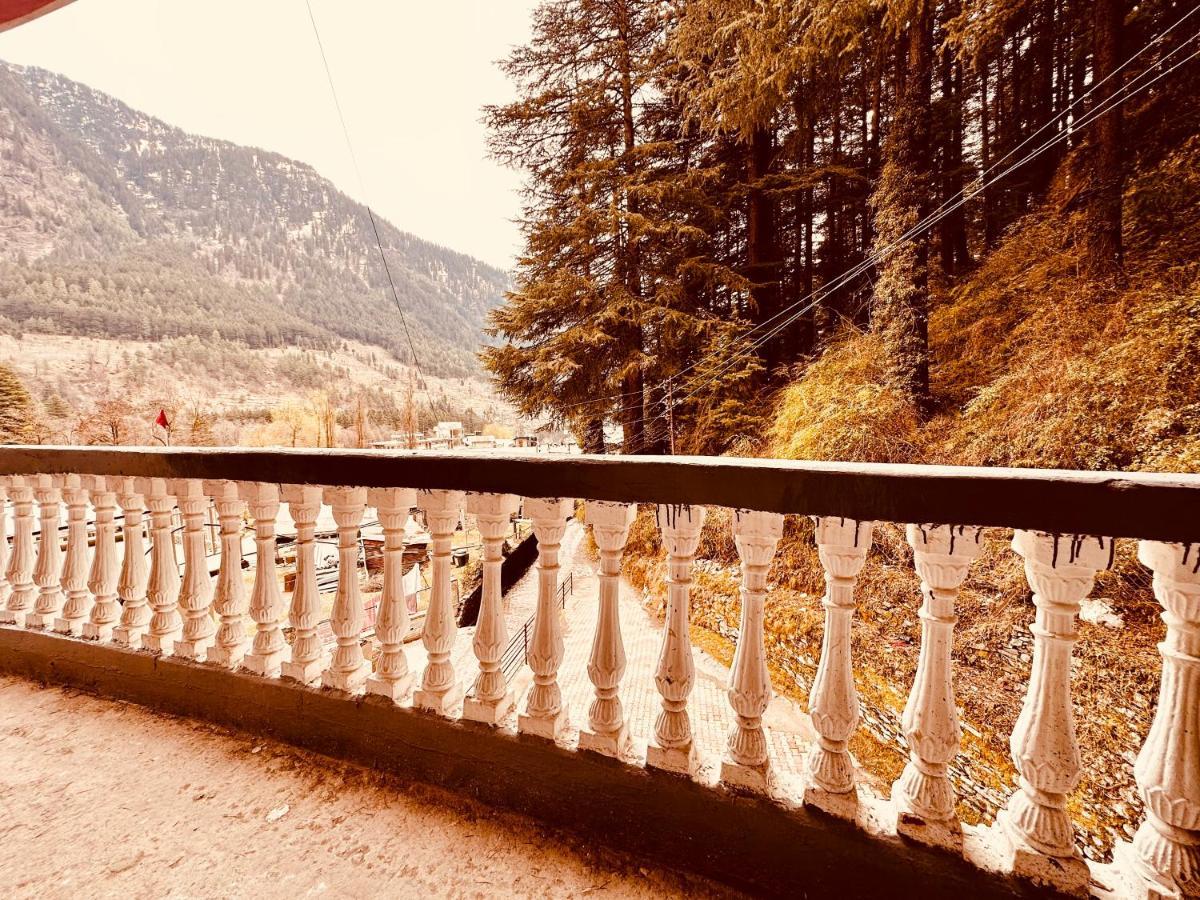 Hotel D Kanchan Manali ภายนอก รูปภาพ